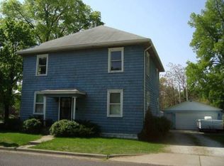 222 Harriett St, Pekin, IL 61554