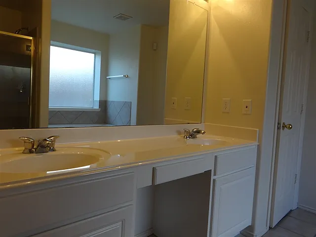 14750 Autumn Glen Ct — Photo 12
