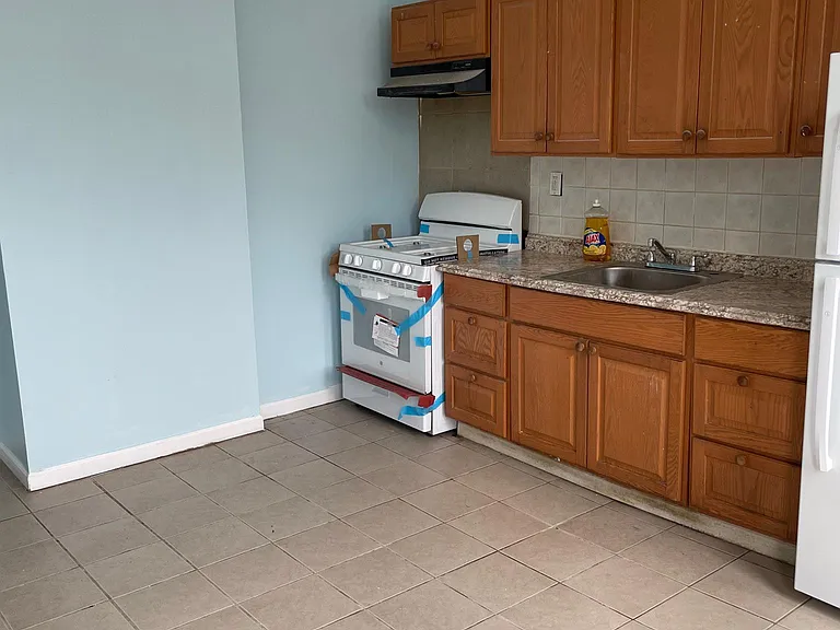1174 Clinton Ave #3 — Photo 8