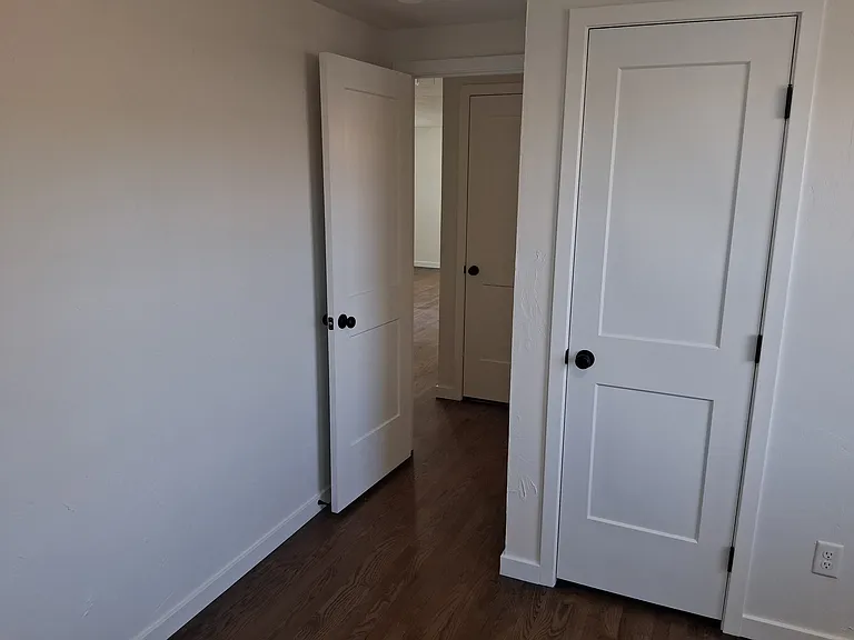 1504 Zuni Rd — Photo 13