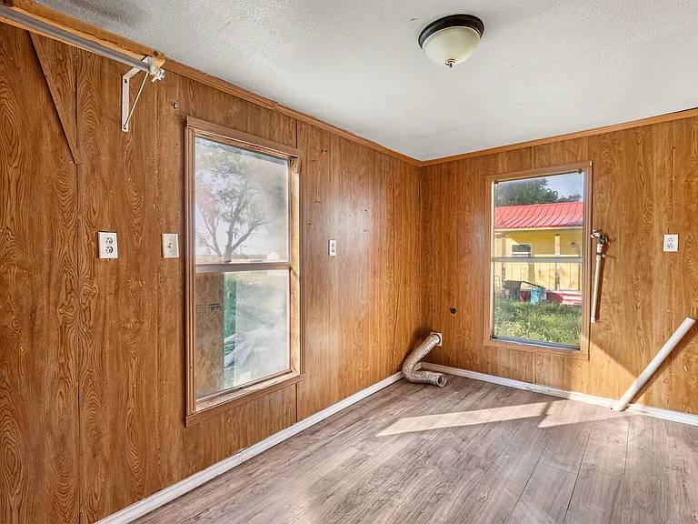 126 Lilly Ln — Photo 15