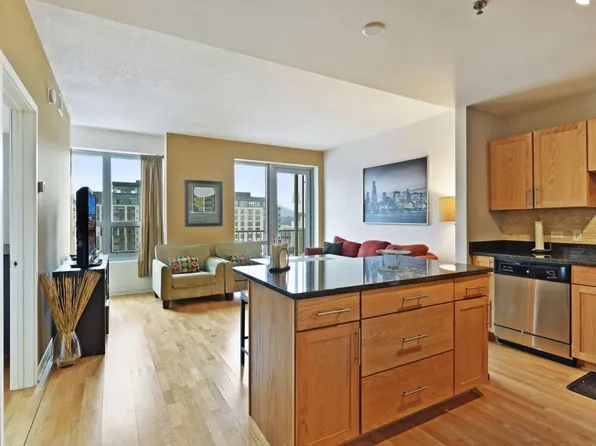 929 Portland Ave S #1203, Minneapolis, MN 55404