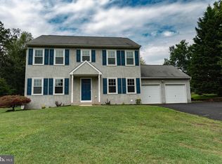 200 Davisville Rd, Warminster, PA 18974