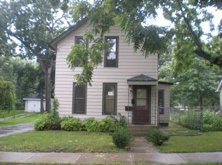 136 S Porter St, Elgin, IL 60120