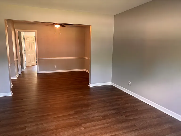 124-126 Greenbriar Rd — Photo 6