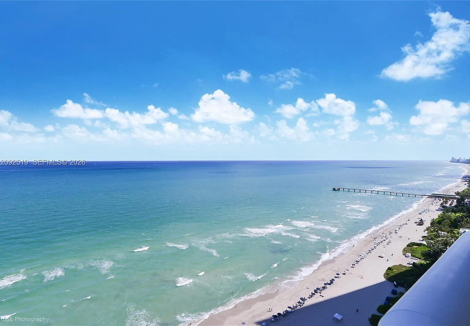 Ocean Four Condo — Photo 2