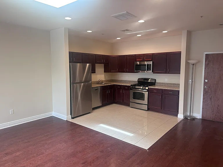 45 Emerson Plz E #2 — Photo 6