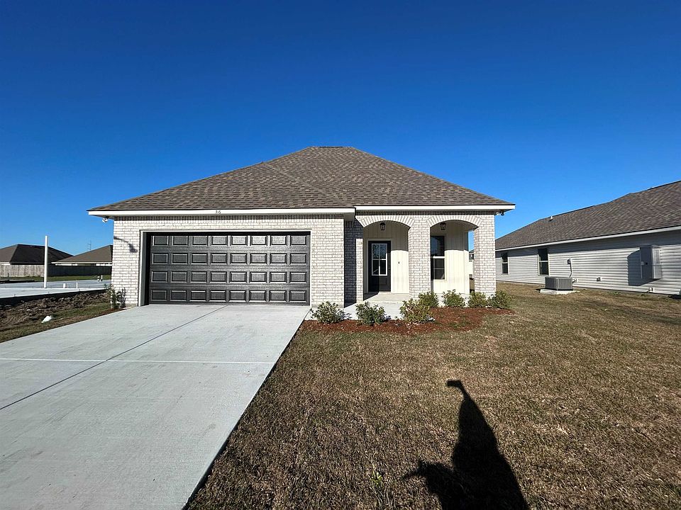 1st image of 316 Tregre Ln