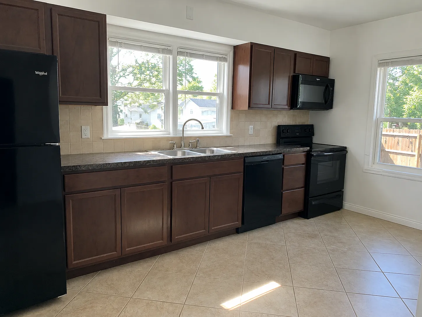 2 bed, 1512 sqft, $1,650 — Photo 4