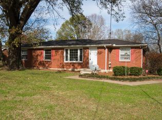 390 Coventry Dr, Nashville, TN 37211