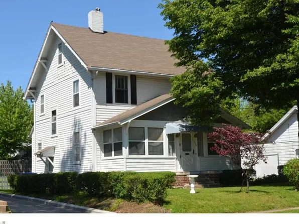 736 Guthrie Ave, Des Moines, IA 50316