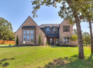 508 N Old Creek Rd, Edmond, OK 73034