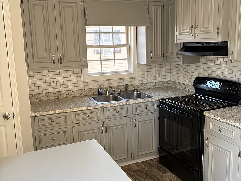146 Roper Ln — Photo 2