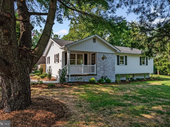 520 Harbor Dr, Annapolis, MD 21403