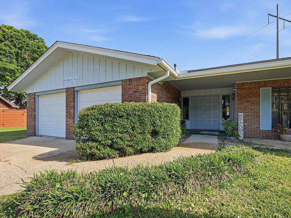 1st image of 105 Tanglewood Ct