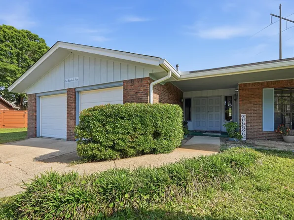 105 Tanglewood Ct, Fort Walton Beach, FL 32547