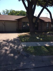 812 Natchez Ave, Bedford, TX, 76022