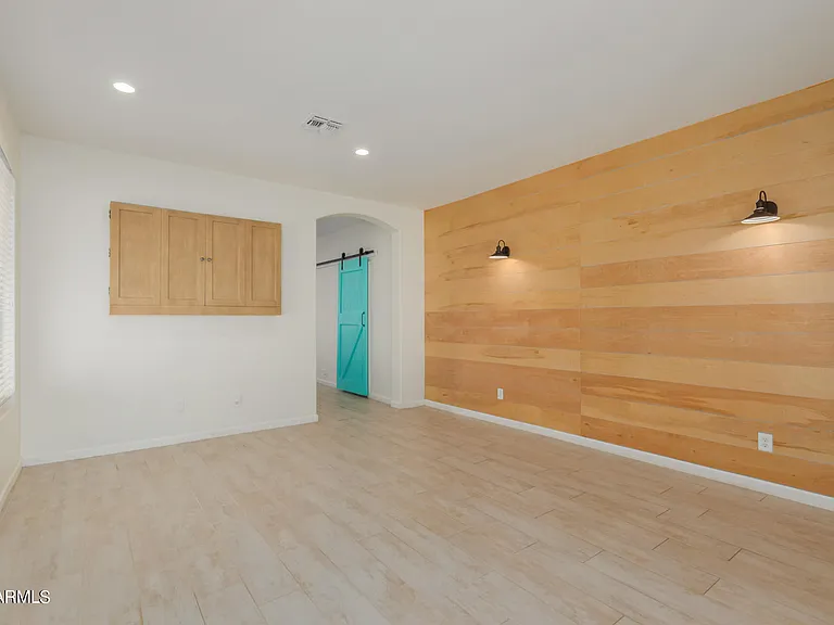 3441 E Bruce Ave — Photo 11