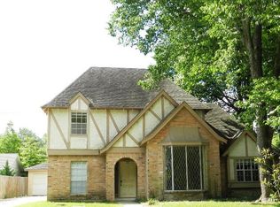11207 Canyon Trail Dr, Houston, TX 77066
