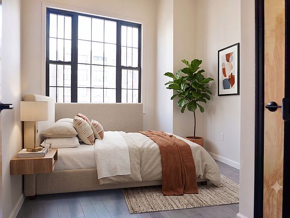 3rd image of 12 Saint Nicholas Ave #2LA