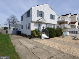 429-431 Engleside Ave, Beach Haven, NJ 08008