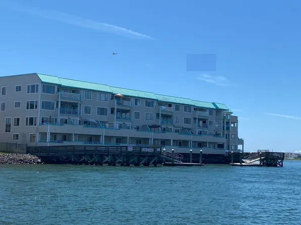 9400 Roberts Ave APT 302, Sea Isle City, NJ 08243