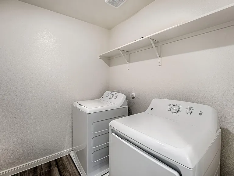 124 Mullen Way — Photo 21