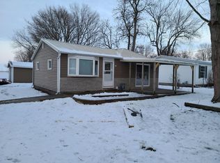 7430 W William St, Decatur, IL 62522