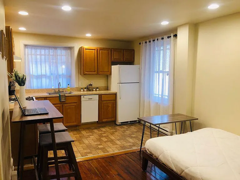 264 S 21st St #GF — Photo 11
