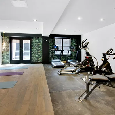 Rented by Nooklyn NYC LLC | media 30