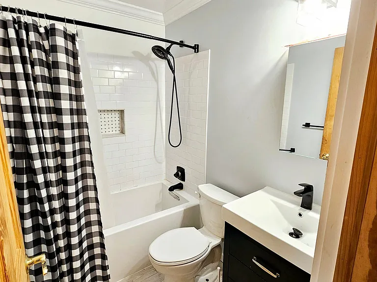 12 Nord Park Blvd — Photo 11