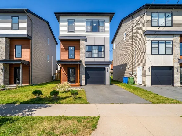 81 Mica Cres, Halifax, NS B3P 0H7