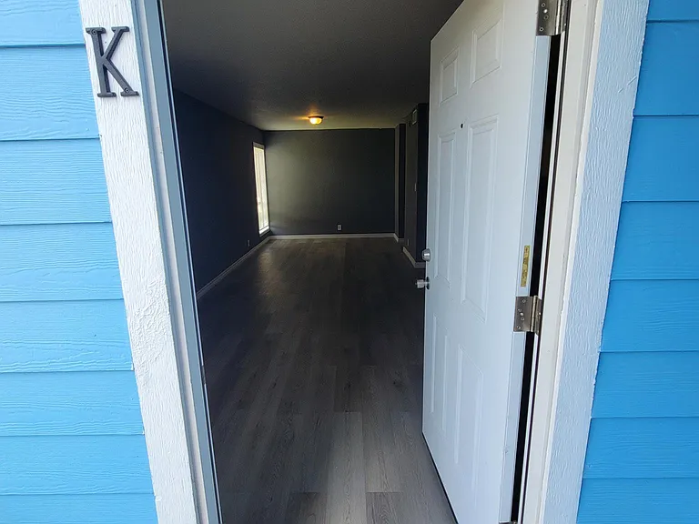 527 E Caney St #K — Photo 1