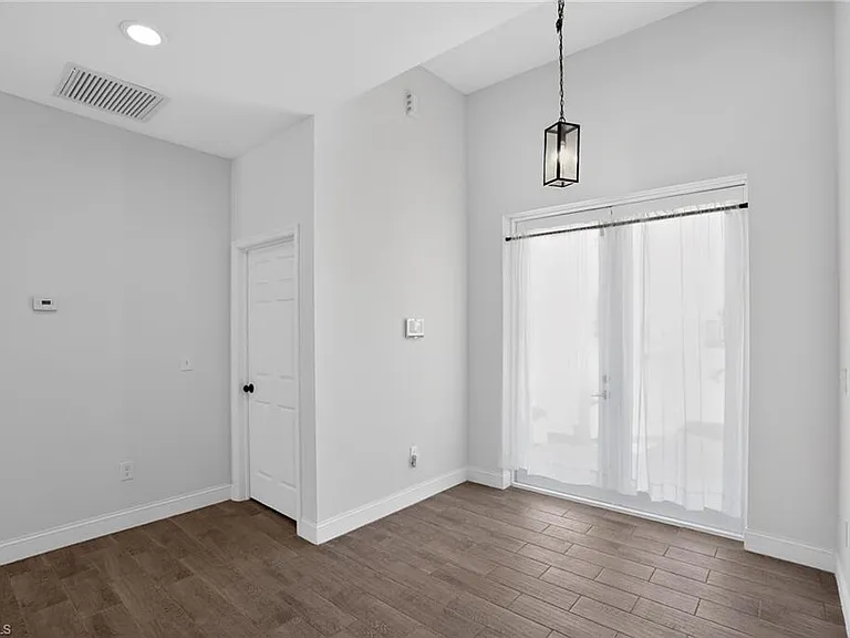 4630 Gene Ave N — Photo 17