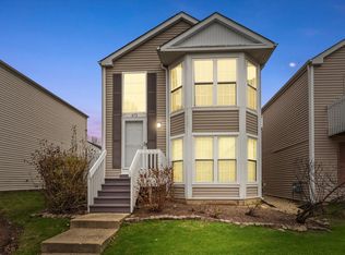 873 Symphony Dr, Aurora, IL 60504