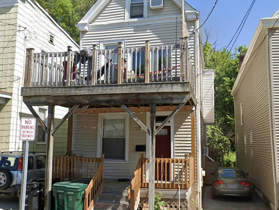 420 Ada St #2