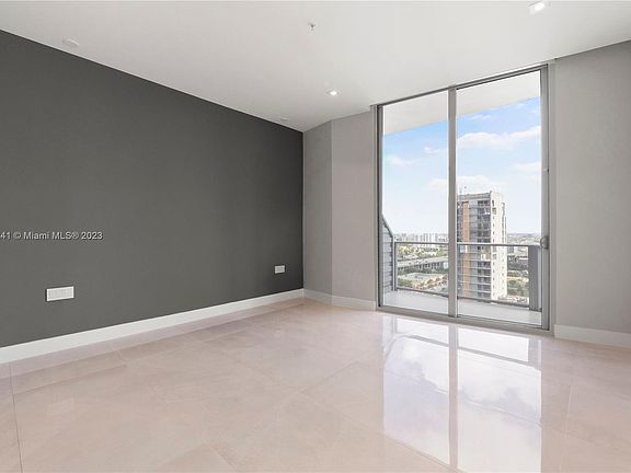 2nd image of 1010 SW 2nd Ave APT Penthouse