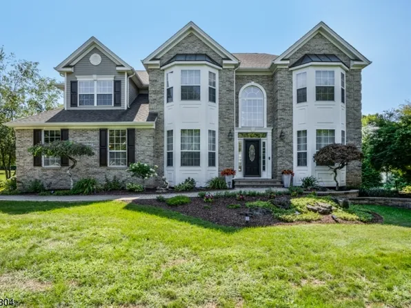 3 Saunders Ln, Mount Olive Twp., NJ 07840