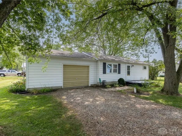 5240 Grove Dr, Celina, OH 45822