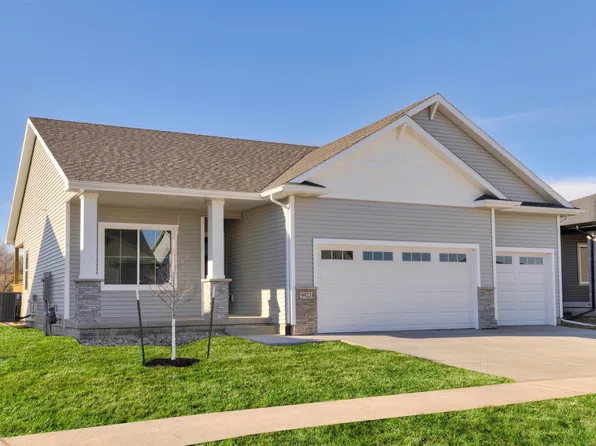 9922 Watermeadow Cir, Johnston, IA 50131