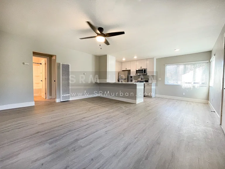 4572 34th St #1 — Photo 3