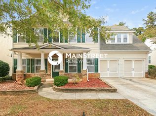 2195 Village Green Dr, Fairburn, GA 30213