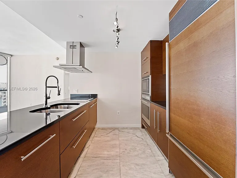 495 Brickell Ave #3904 — Photo 3