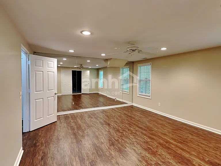 2058 Queensbury Dr — Photo 6