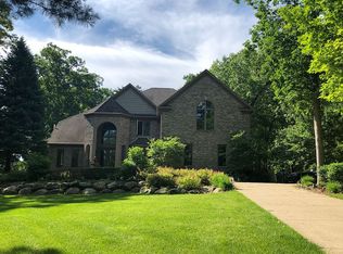 11408 Nine Mile Rd, South Lyon, MI 48178