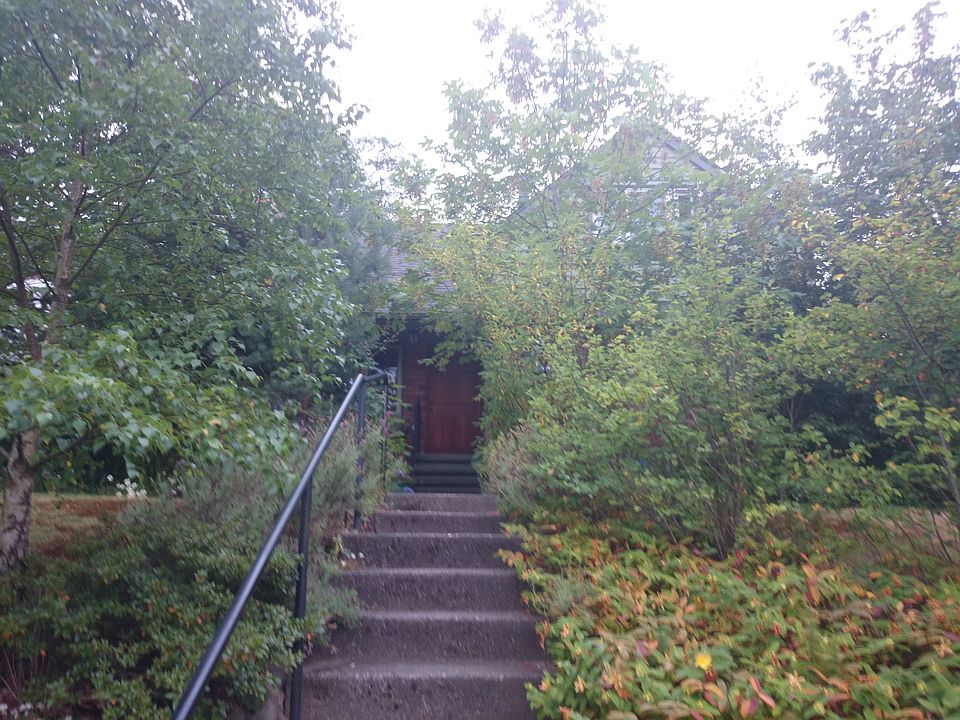 2nd image of 3047 34th Ave W