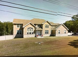 188 Lemon Rd, Farmingdale, NJ 07727