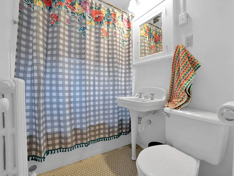 610 Summit Avenue — Photo 20