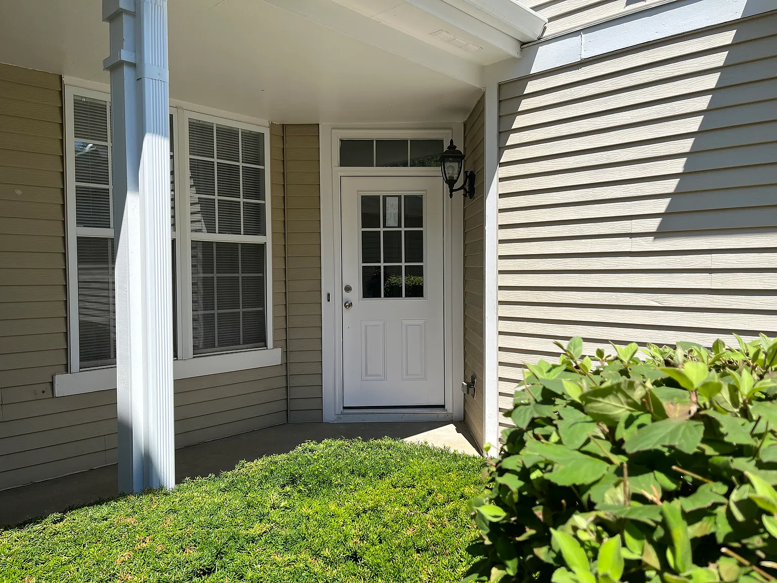 3 bed, 2.5 bath, 1546 sqft, $2,700 — Photo 2