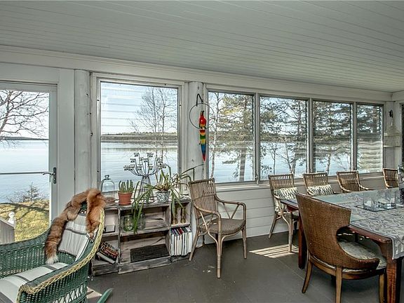 3rd image of 63 Lakehouse Road